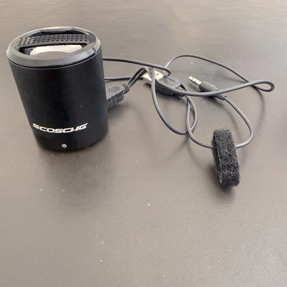 Scosche BoomCAN small wired black speaker - Picture 6 of 7